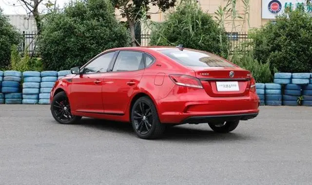 15万级运动轿跑，颜值高、性能出众，这3款车真