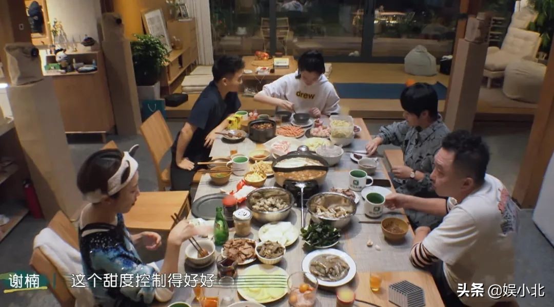 五天吃五顿火锅，没佣人的生活难自理？何猷君