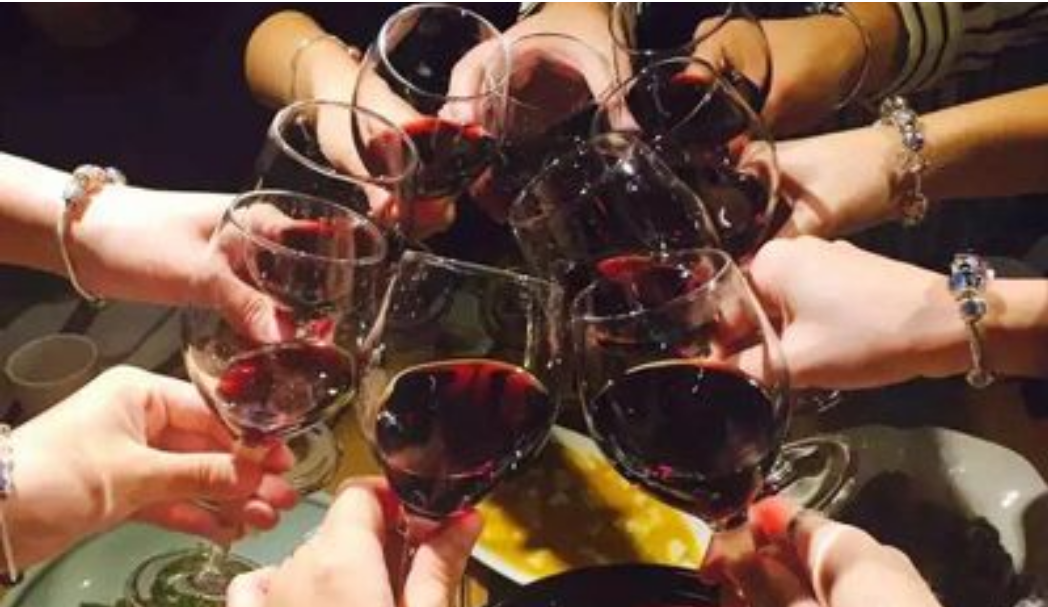 90后少女变身百万级抢劫犯，抢劫对象还是自己情人，2007年桂林抢劫案纪实