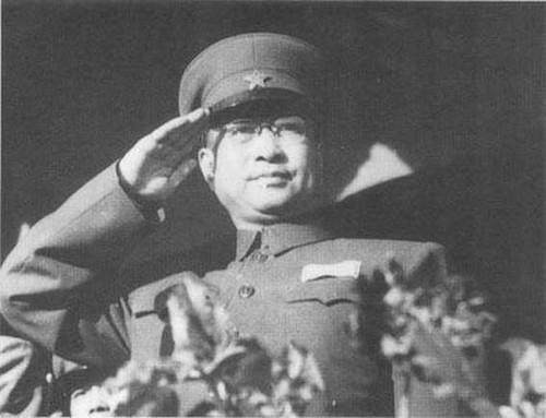 李云龙最怕的男人，蒋介石都不敢杀，《亮剑》旅长原型是何方神圣