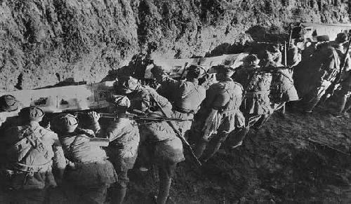 淮海战役国军55万人被歼，为何我军只缴获16万支