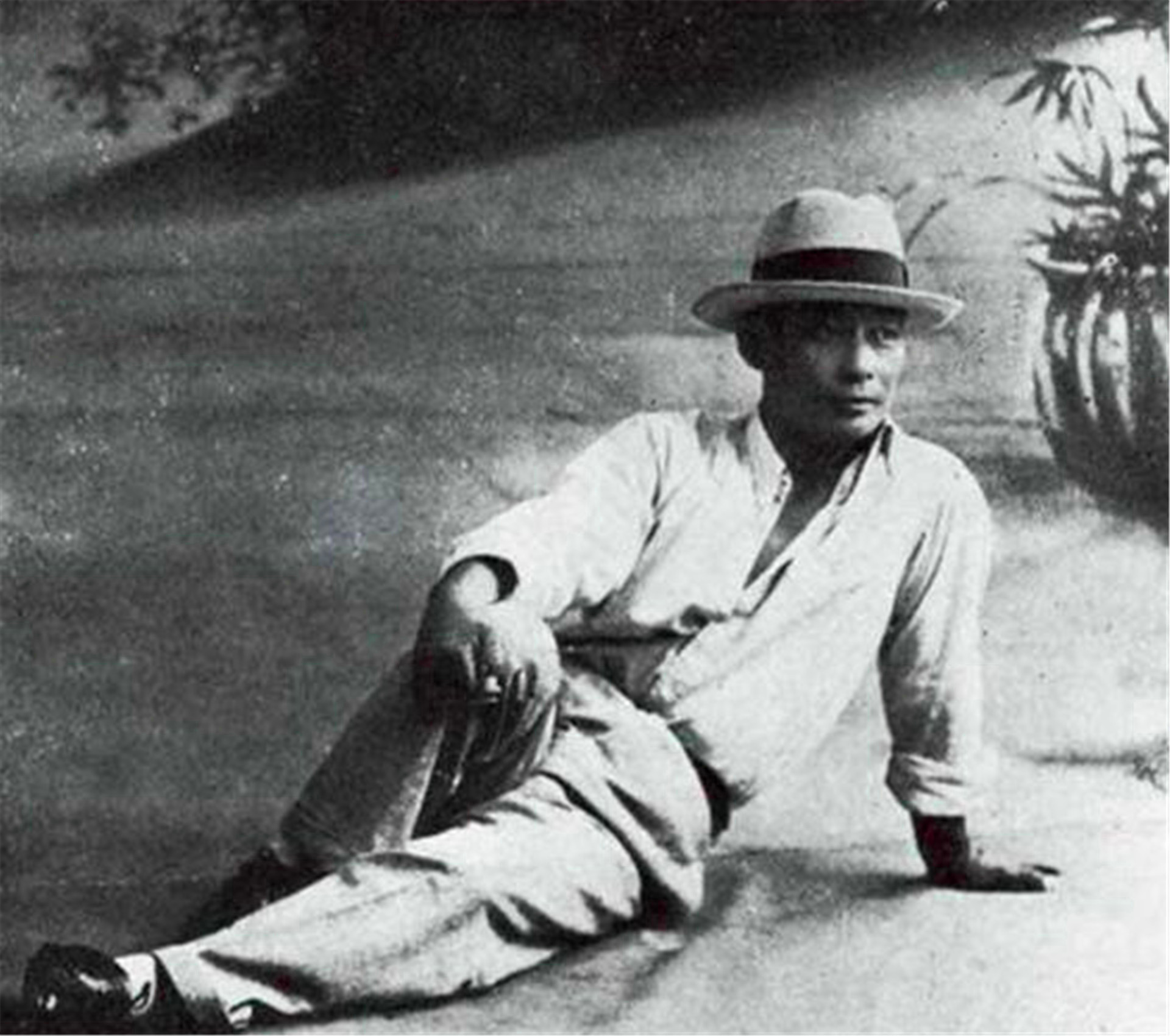 父亲去部队找儿子：让你们军长出来见我！军长