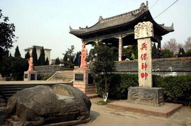 怪哉！分明是刘邦筑台拜将，咋就成了韩信拜将坛？