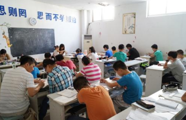 婚禮葬禮同時辦！ 母親剛去世，男子馬上結婚：籌備太久不辦浪費