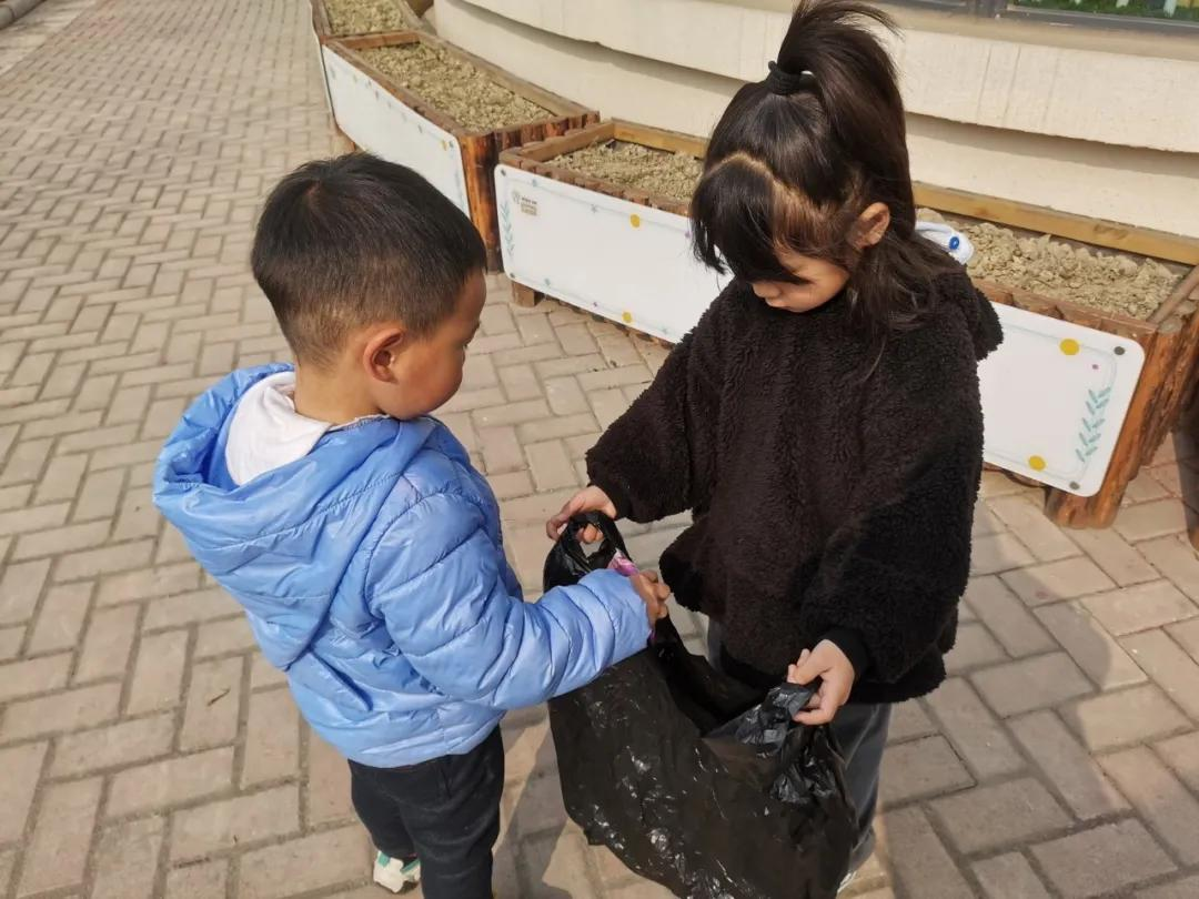 学习雷锋好榜样，童心传递正能量丨天府新区宁安幼儿园学雷锋活动