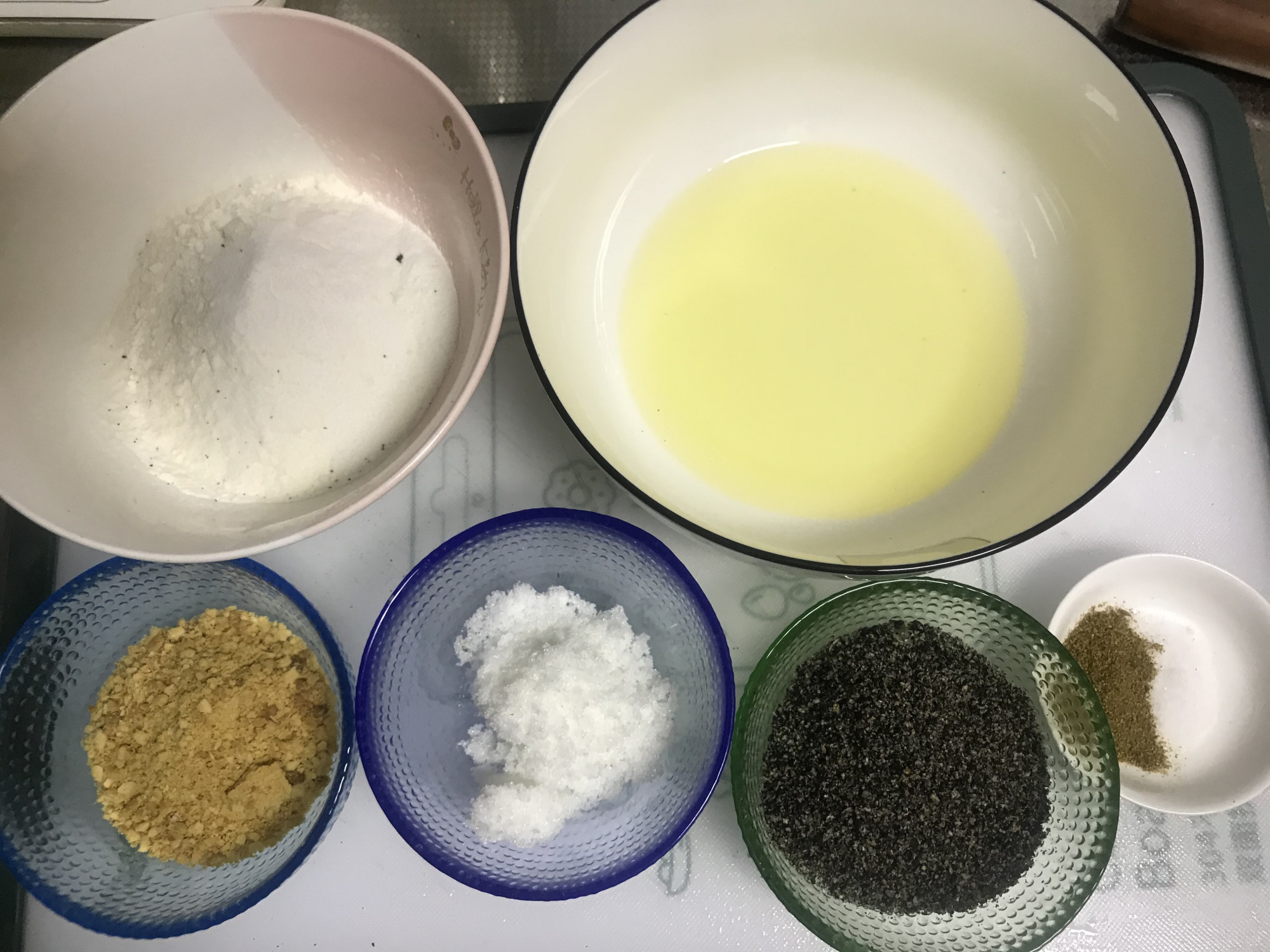 椒盐饼做法小技巧，学会可开店，香酥掉渣层次多，好吃不腻别错过