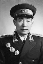 开国中将杜平婉拒任命，为何国宴上唯独他的敬