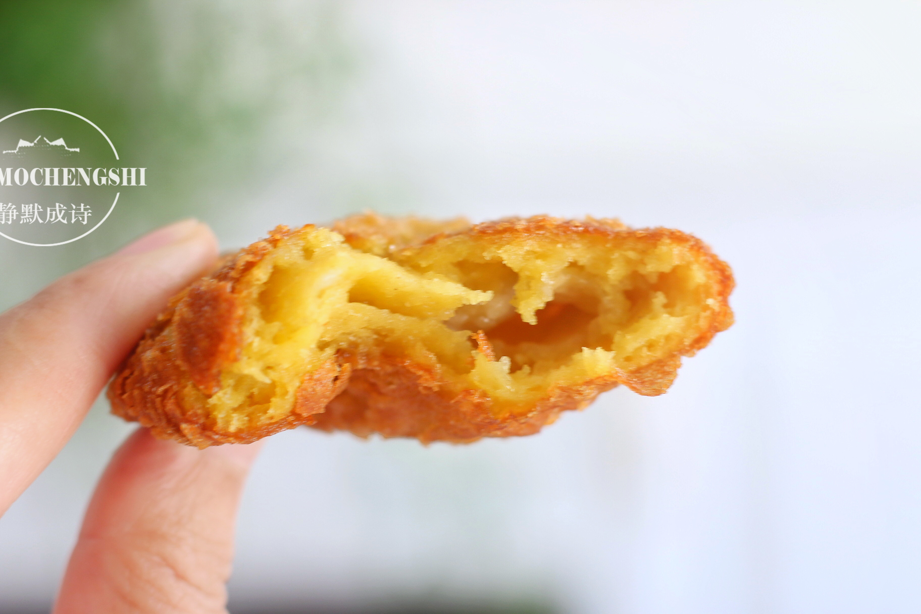 油炸糕的正確做法，不用酵母，不開裂不露餡兒，外酥裡糯吃不夠