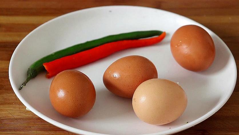 Ever since I learned to do this with eggs, my family’s eggs are not enough to eat, they are more fragrant than braised pork, so greedy
