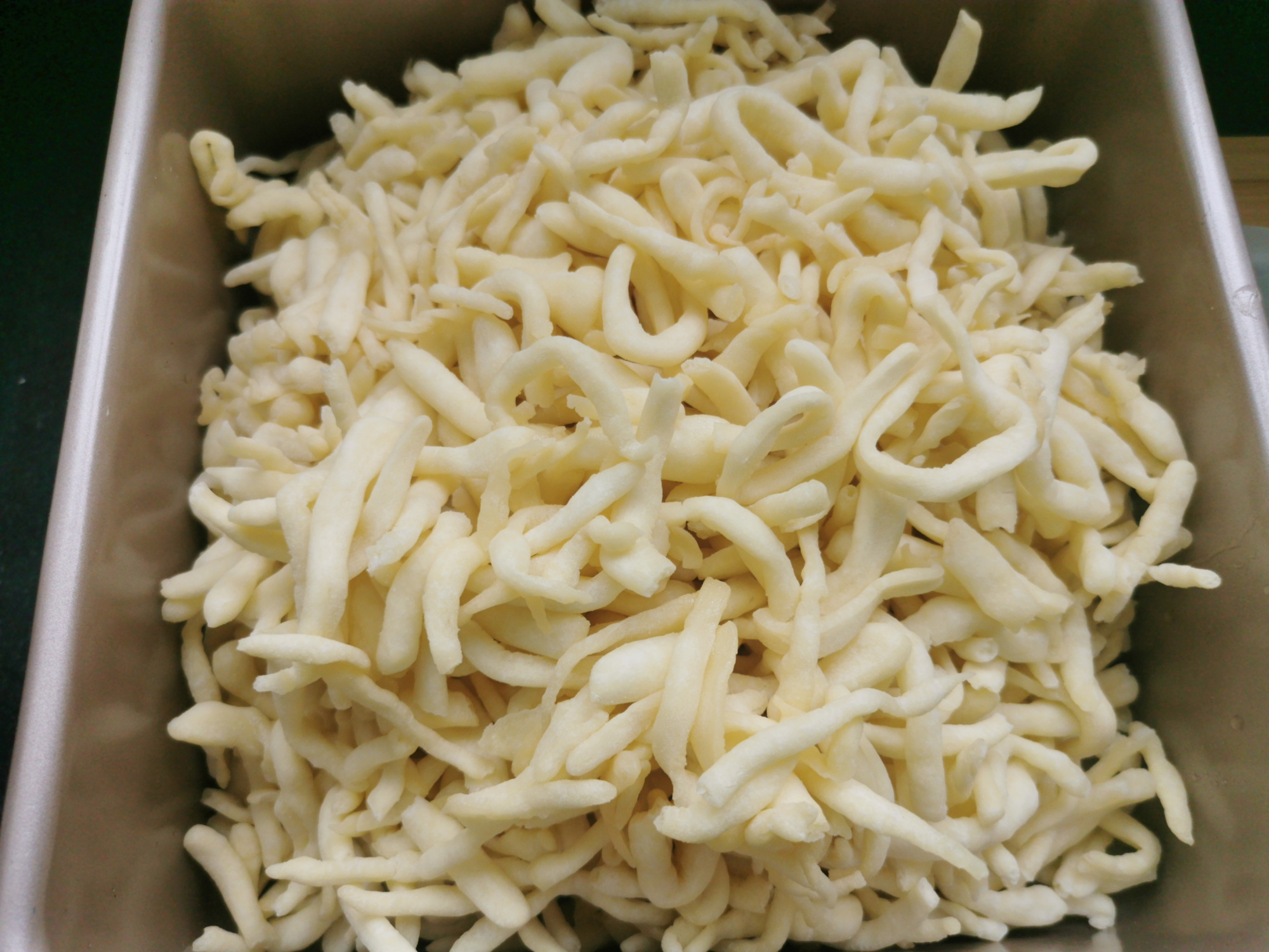 1碗面粉，3个鸡蛋，在家也能做沙琪玛，香甜绵软，没有添加剂