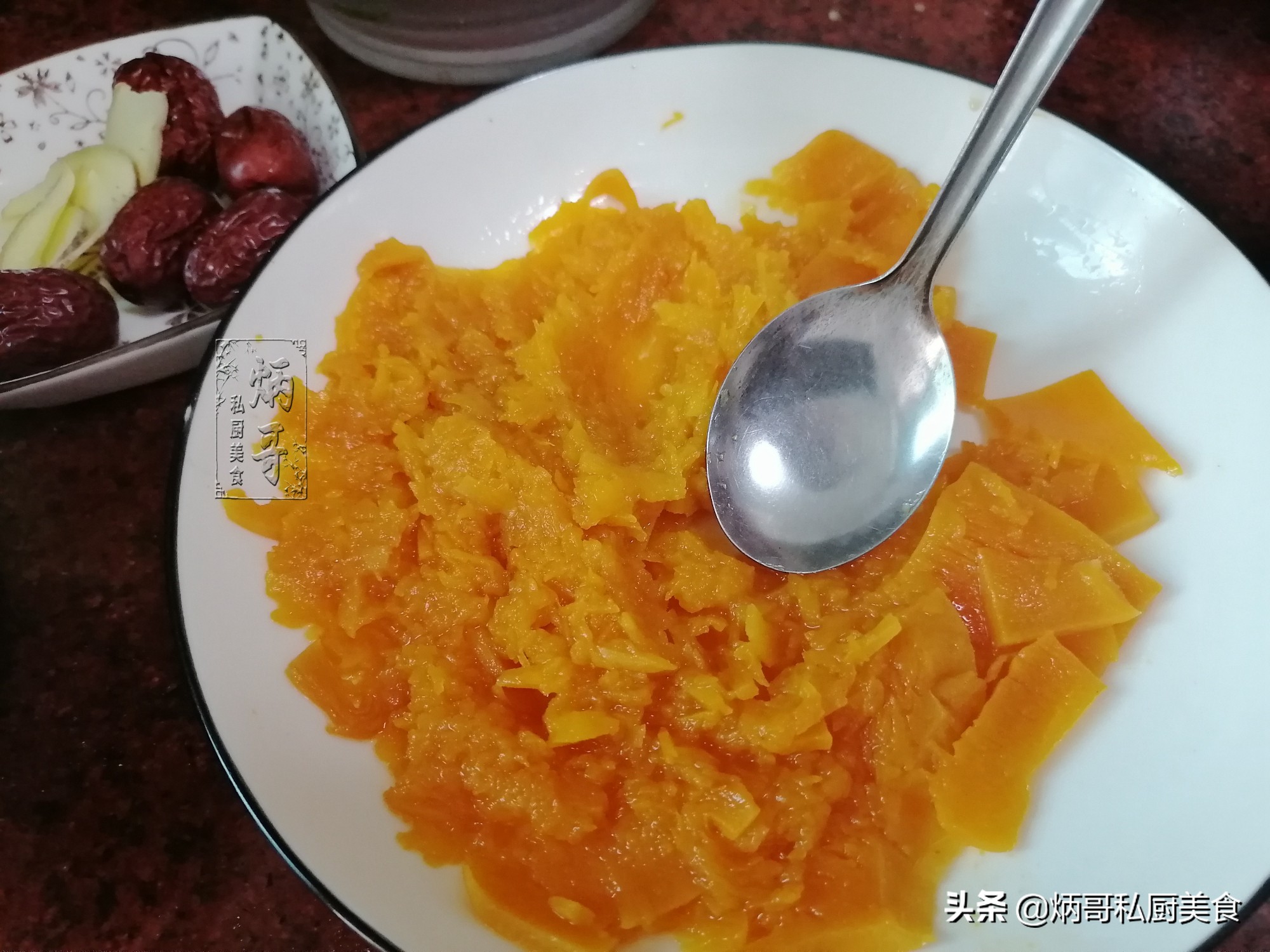 Don't make pumpkin pie with pumpkins. I will teach you a new method. You don’t need to change the big fish or the meat.