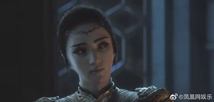 朋友圈的刘亦菲，头骨优越面部饱满流畅，范冰