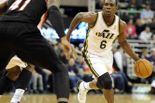 CBA巨星山东队外援哈德森参加示威活动被捕，回