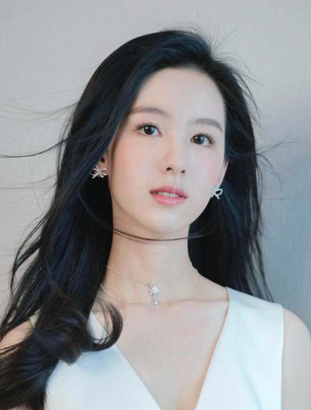 “强捧不红”怕什么？换个造型就火了