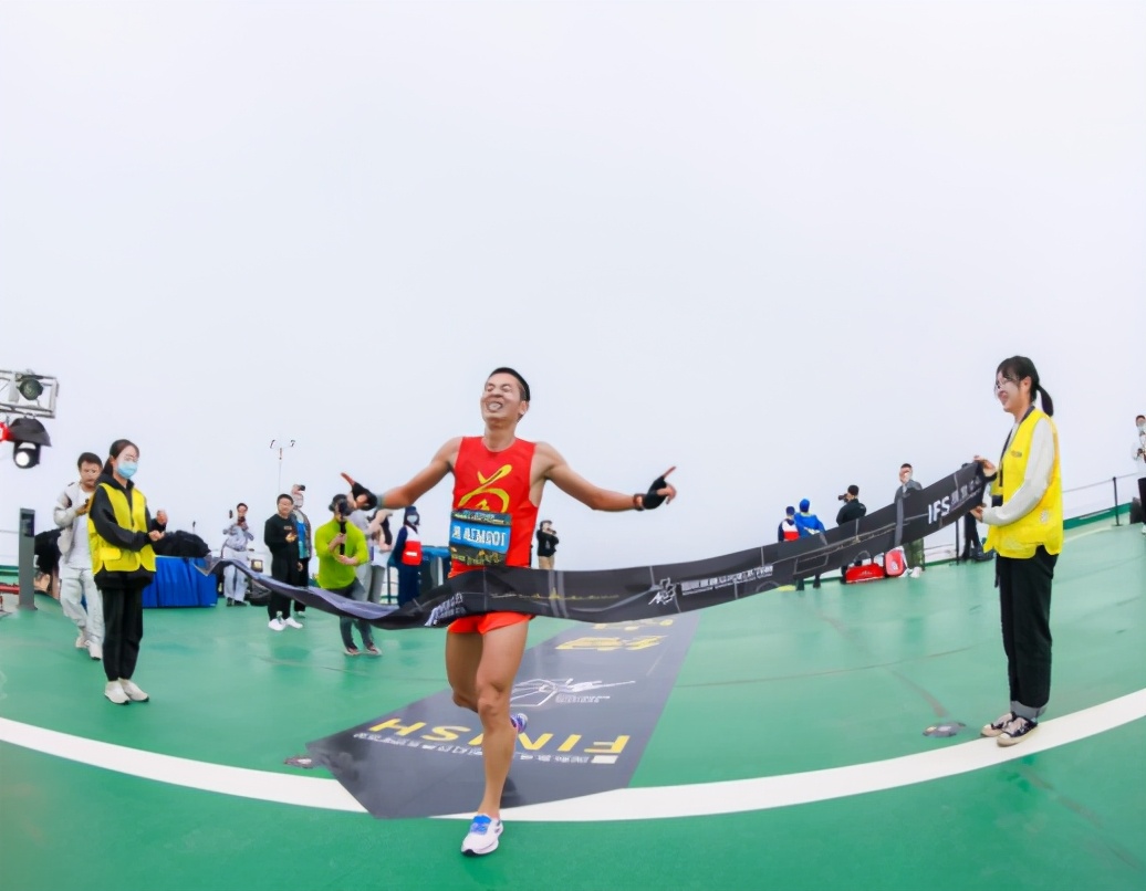 2020���ʴ�ֱ�����ɹ�������ɳIFSվ���ʶ��������¥