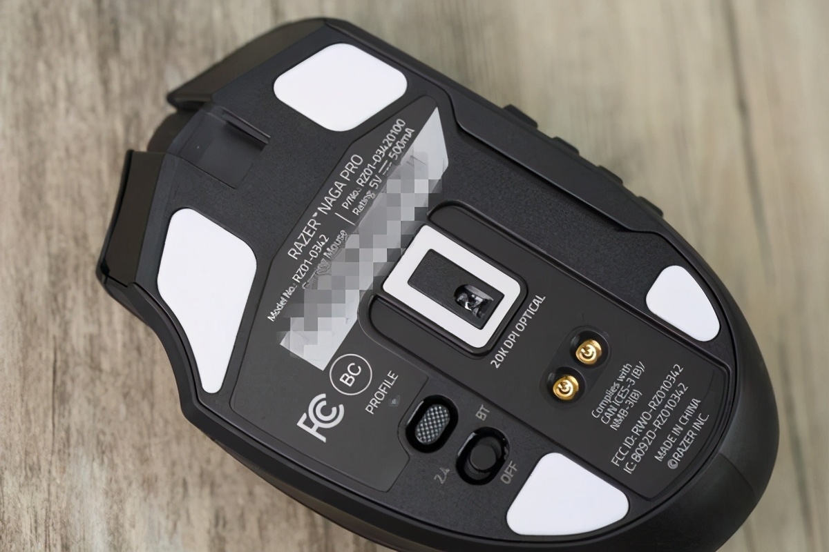 性能强劲，游戏类型通吃的雷蛇那伽梵蛇专业版鼠标体验