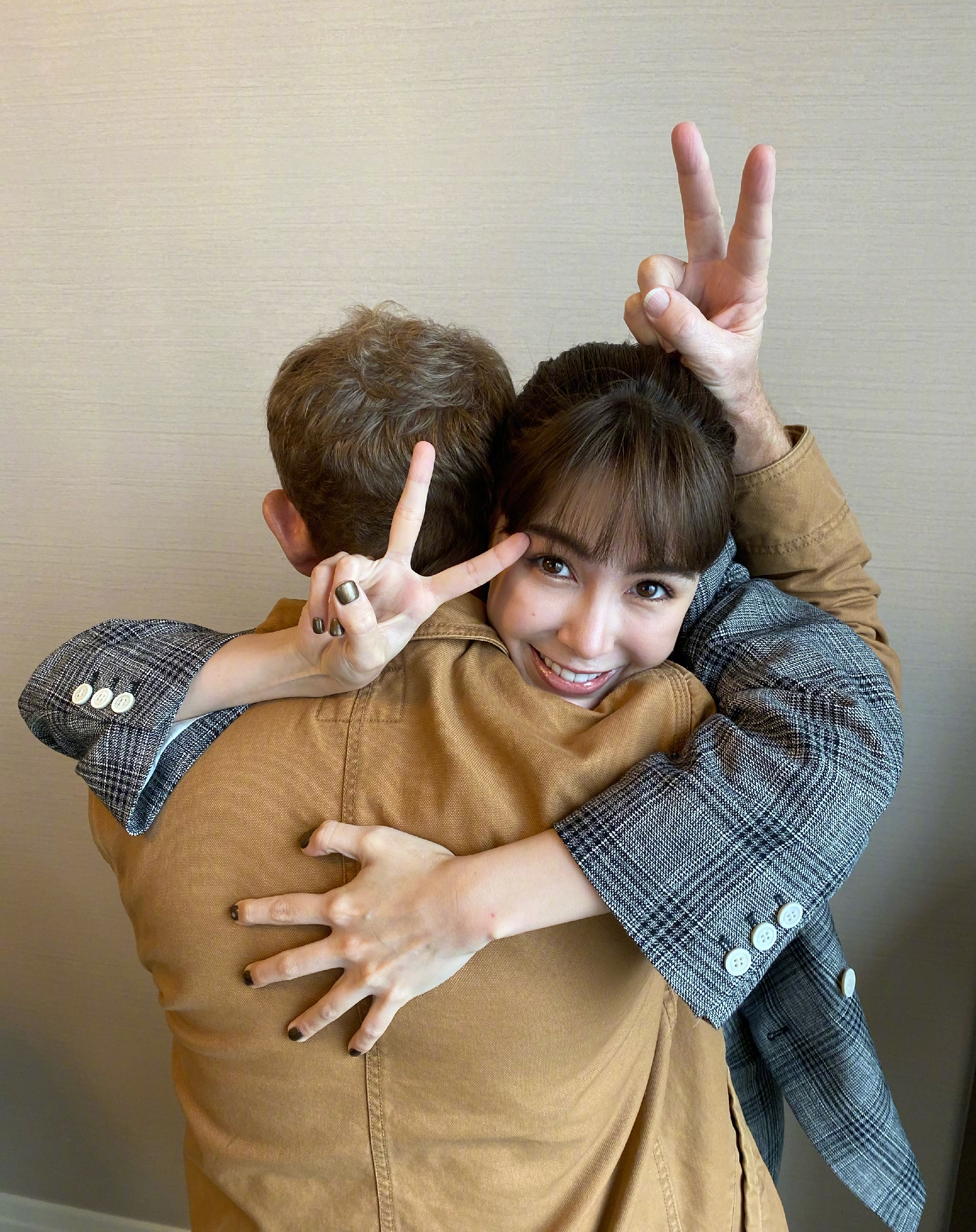 周杰倫曬照為岳父慶生，不叫“爸爸”叫名字，翁婿相處方式像兄弟