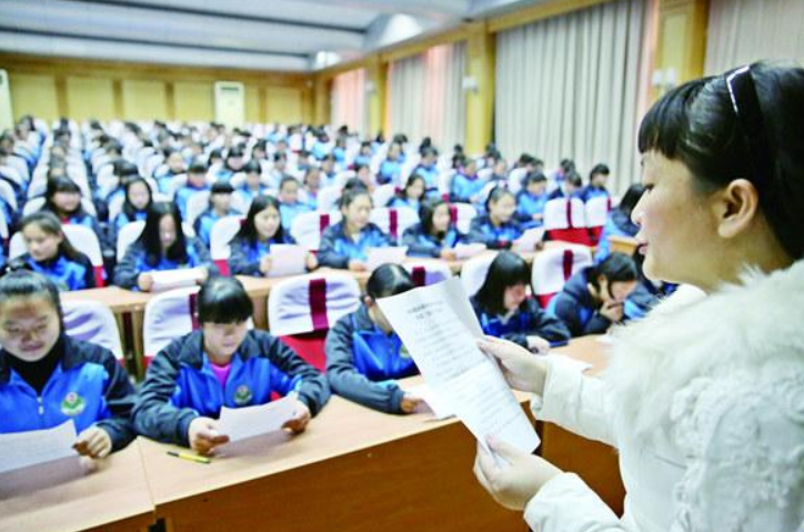 明星偶像被编入书本教材，鲁迅、岳飞文章却被删减，真的合适吗？