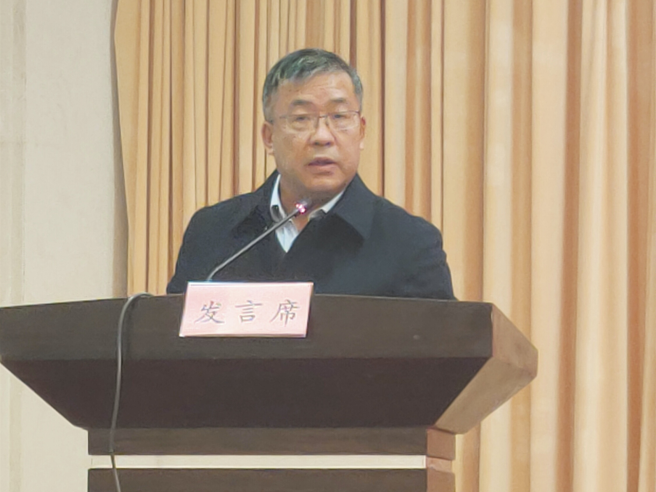 江西省婦幼保健院援非醫(yī)療隊(duì)員光榮出征
