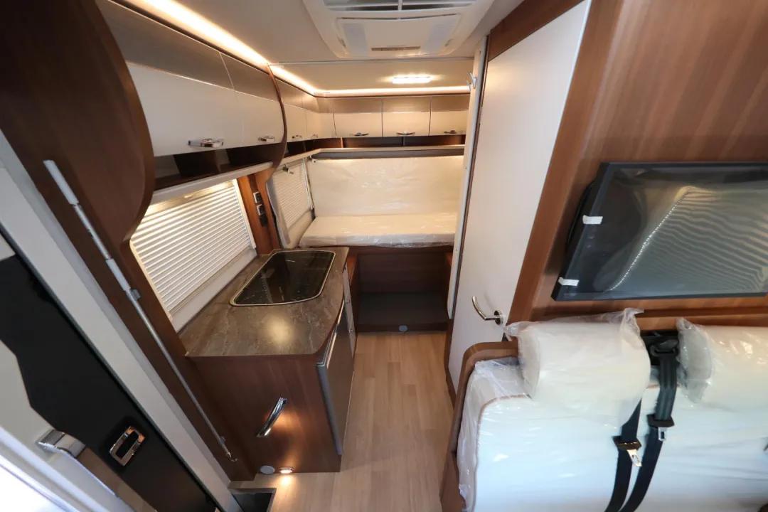 朗宸出品，國六大額頭C型房車——洛德蒙特 S60