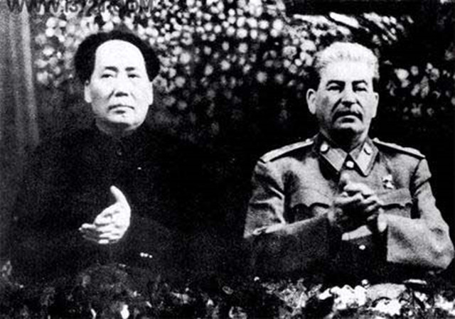 指点蒋介石退守台湾的高人是谁？建议毛主席先夺台湾的人又是谁？