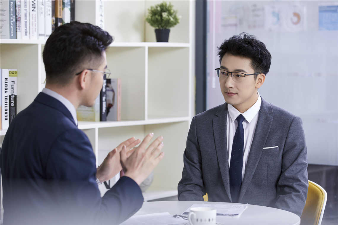 小白要求月薪六千，面试官爽快答应，入职后发现再多给三千也亏