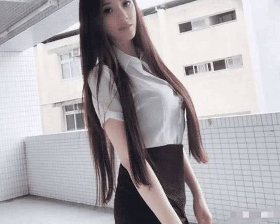 林志玲退位让贤，她接棒，能否坐稳“台湾第一