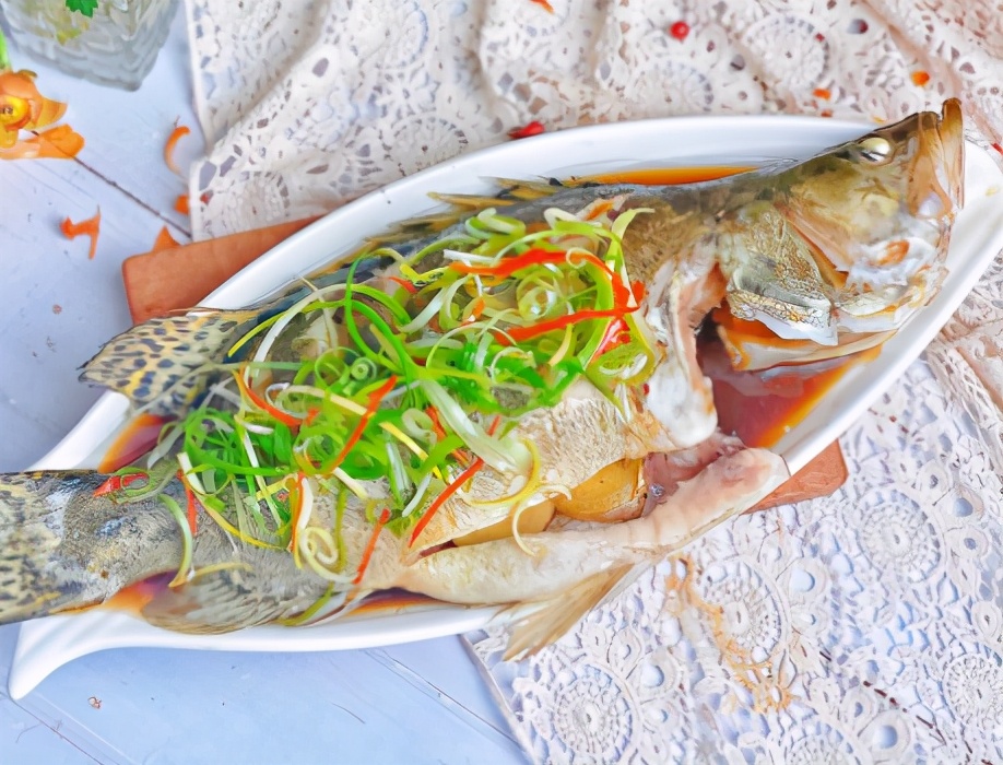 图片[1]-清蒸桂鱼的做法步骤图 营养特丰富-起舞食谱网