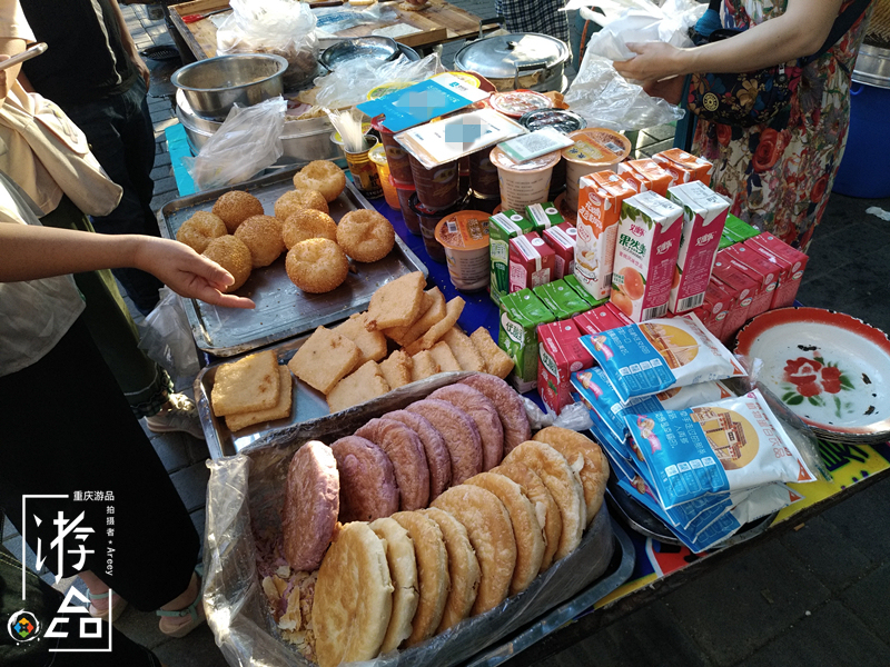 重庆人儿时的味道：软糯香甜的糯米团，麻香四溢的糍粑块