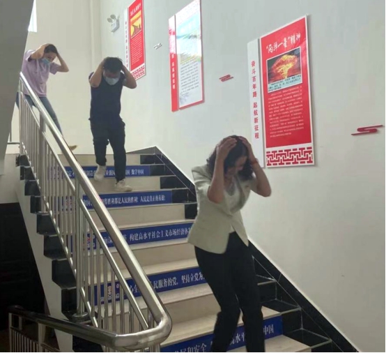 新疆若羌：牢固树立安全意识 增强应急自救能力