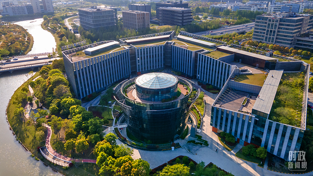时政新闻眼丨加快建设人才强国，习近平在中央人才工作会议上这样布局