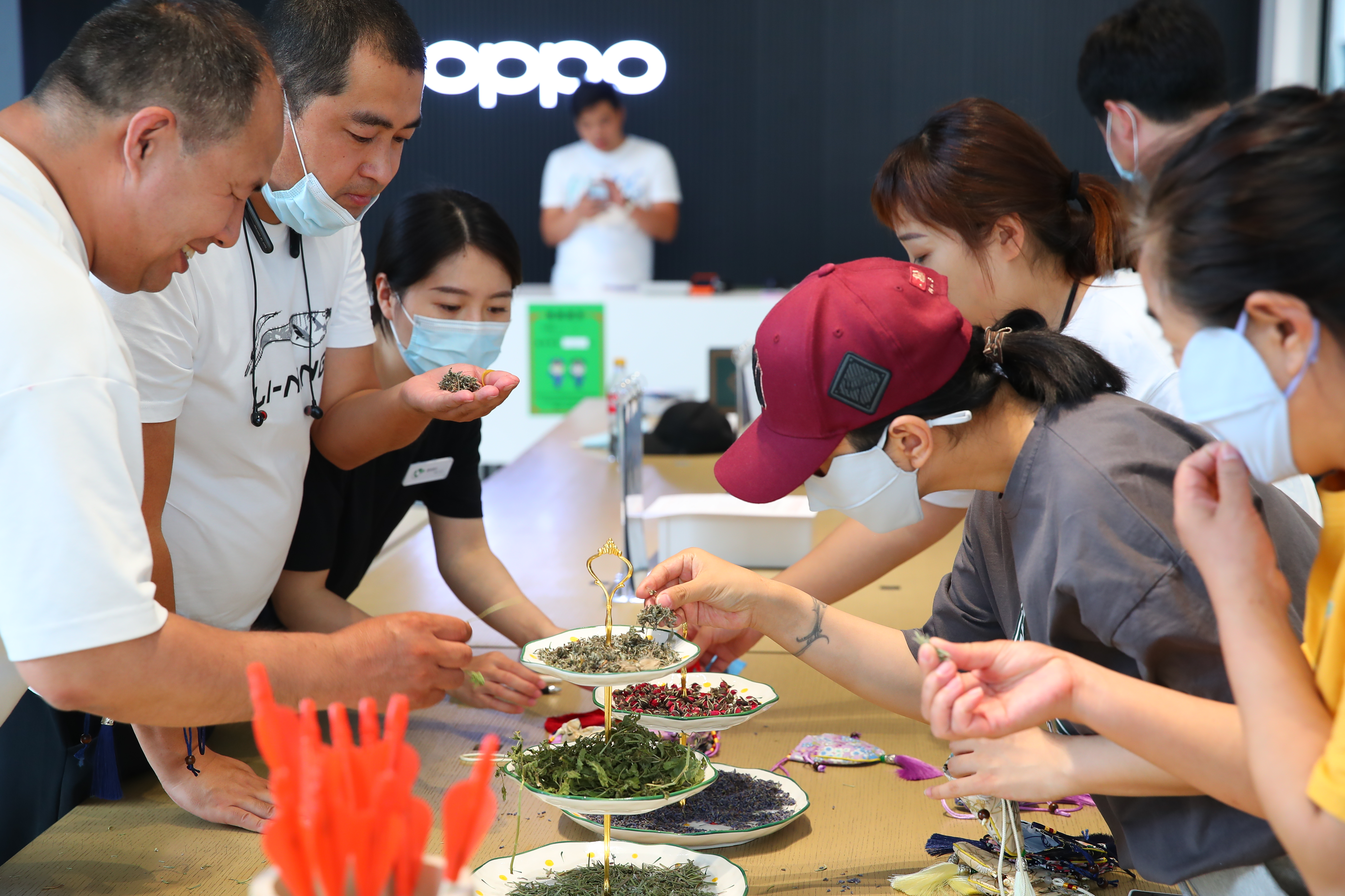 OPPO閃光嘉年華開(kāi)啟 護(hù)航用戶手機(jī)全周期生活