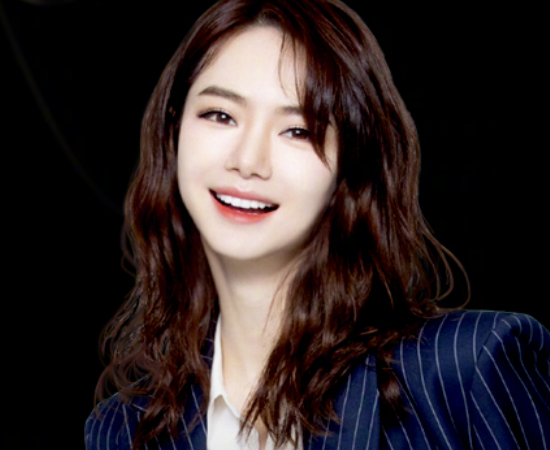 陈伟霆搭档戚薇录节目，何炅掌控全场，有他俩