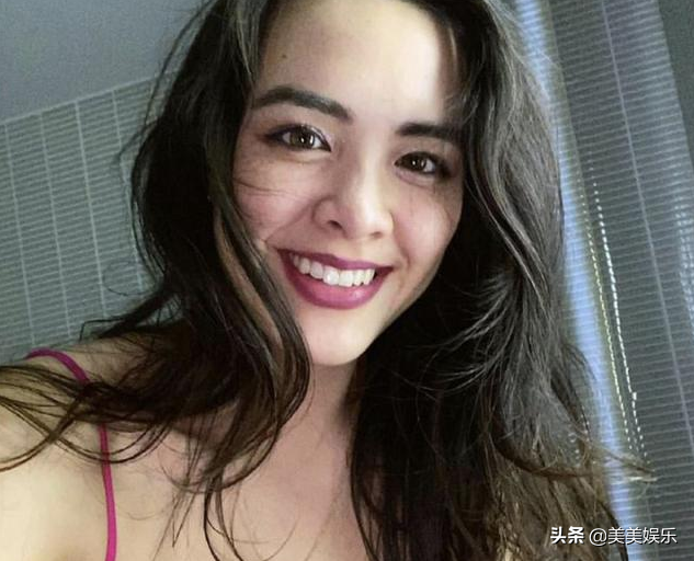 “人鱼公主”钟丽缇的坎坷感情：三婚两离，50岁仍为老公拼四胎