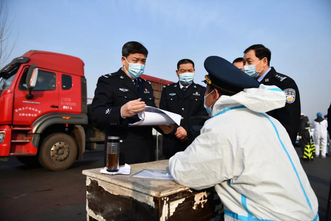 邯郸市交巡警支队支队长李怀到疫情防控一线检查指导工作