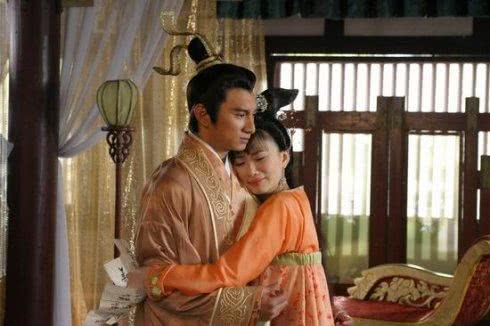 最无耻的皇帝！宋朝赵光义强行侵犯小周后，还命画师现场作画