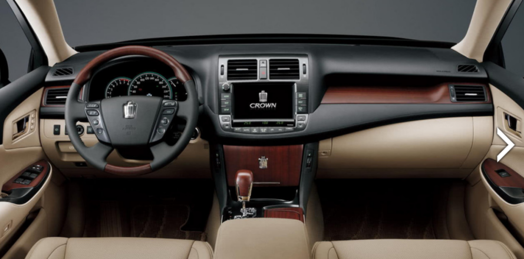 与汉兰达相比，皇冠陆放究竟有什么异同？