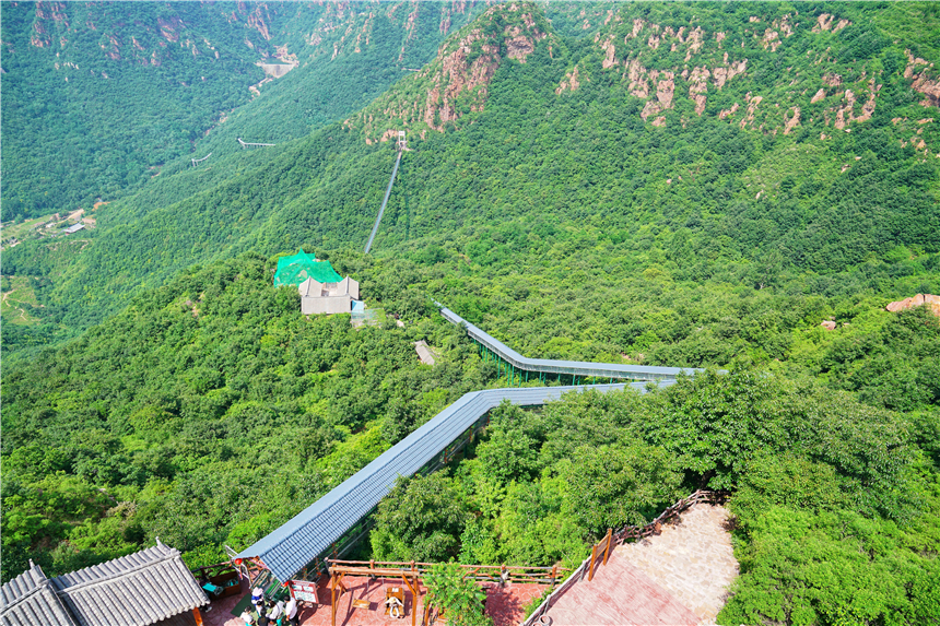 六一儿童节来到河南伏羲山,100米高空行走,还可以穿越