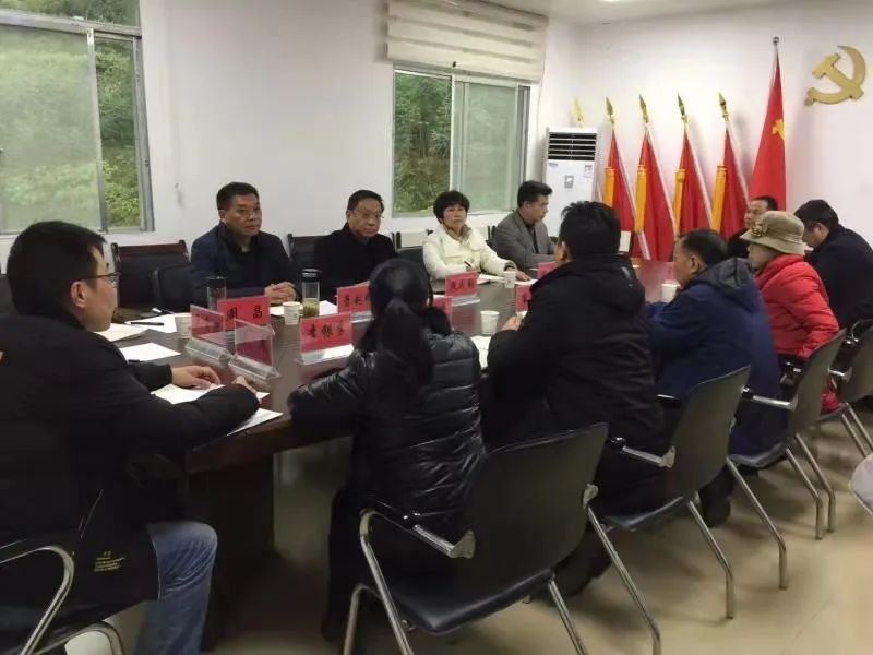 省人大常委会信访办赴怀化调研并看望扶贫工作队员