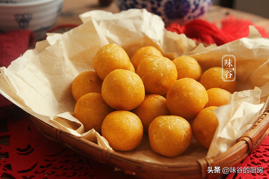 過年必備的炸丸子，家家都能做，不用一滴水，香甜軟糯倍儿好吃