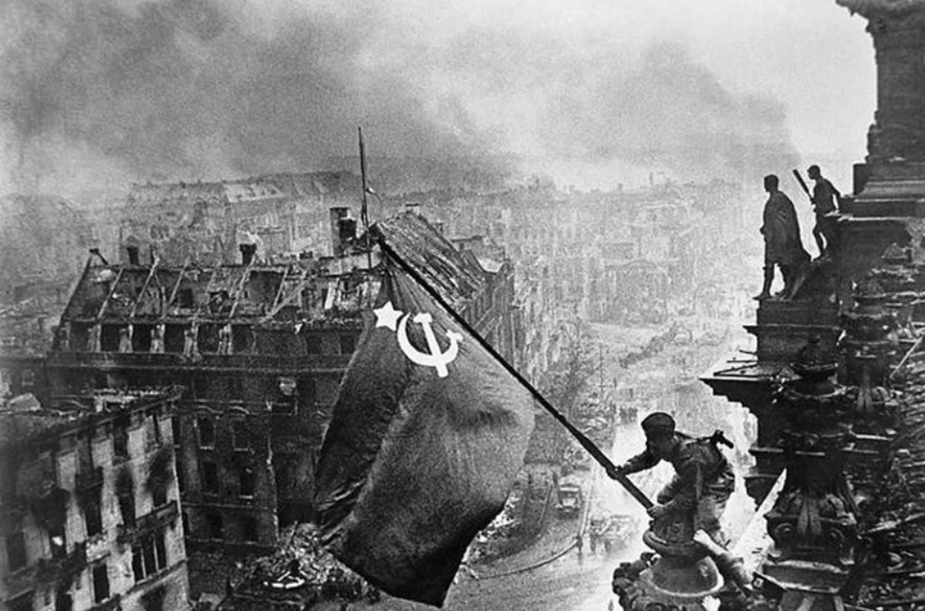 上世纪80年代，如果北约与华约开战，谁能取得最终的胜利？