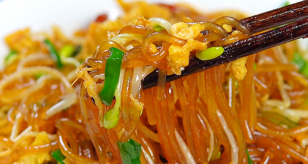 粉條一炒就成團，別只會焯水，教你簡單這樣做，根根分明，特下飯