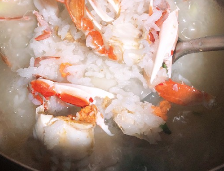 图片[5]-螃蟹砂锅粥的做法 鲜香味美早餐喝营养易吸收-起舞食谱网