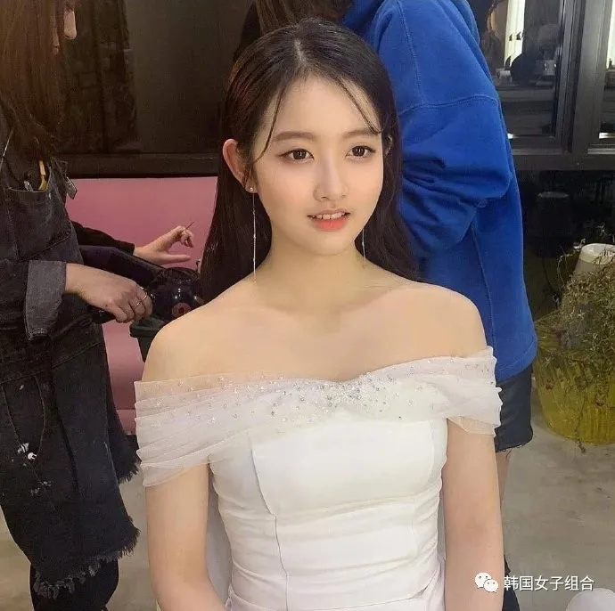 演员相的这位女团爱豆,带有清纯气质的大美女