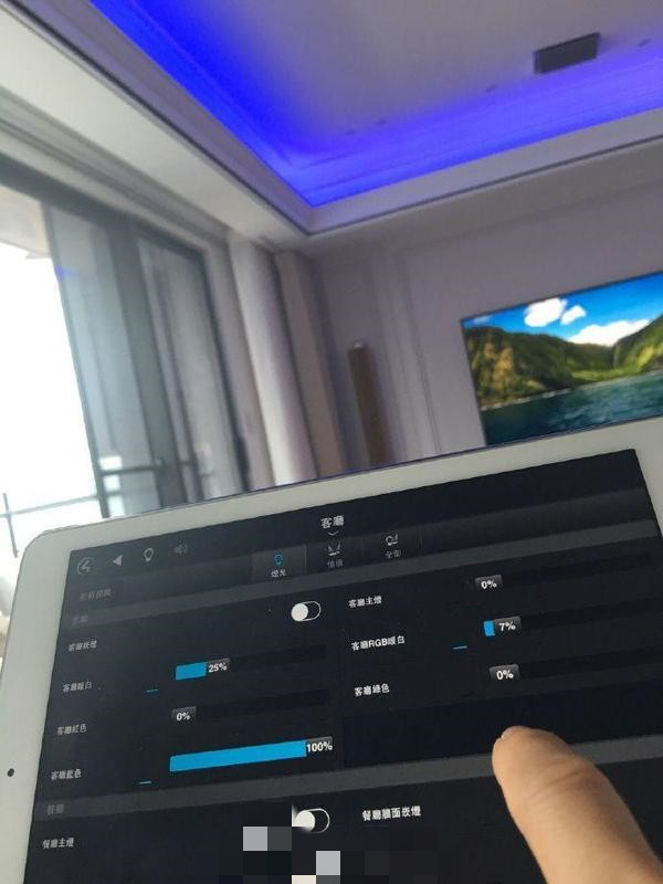 林志颖上亿豪宅有多豪？客厅摆法拉利做装饰，