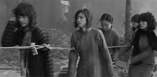 日军为征慰安妇，连13岁幼女都不放过，而且还不发工资