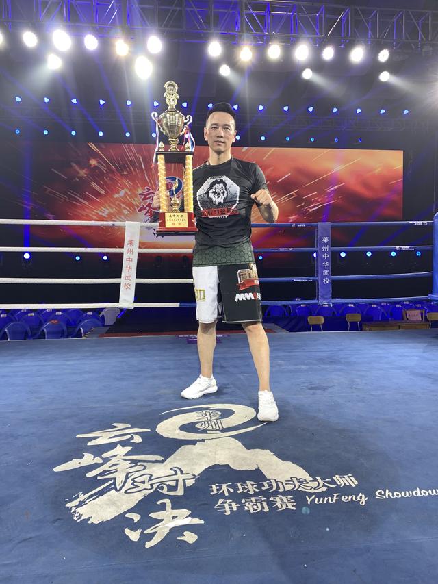 青岛武道风云：青少年游泳格斗暑期夏令营火热招募中