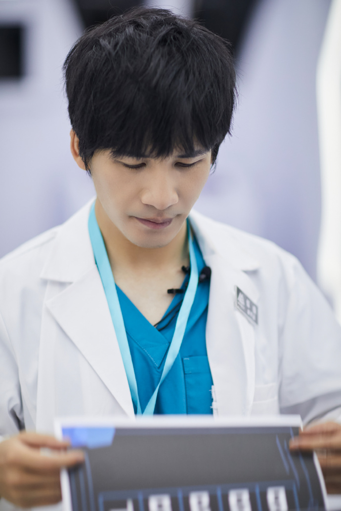 麒麟|《密室大逃脱》郭麒麟全程智商开挂 大张伟说郭麒麟当艺人可惜