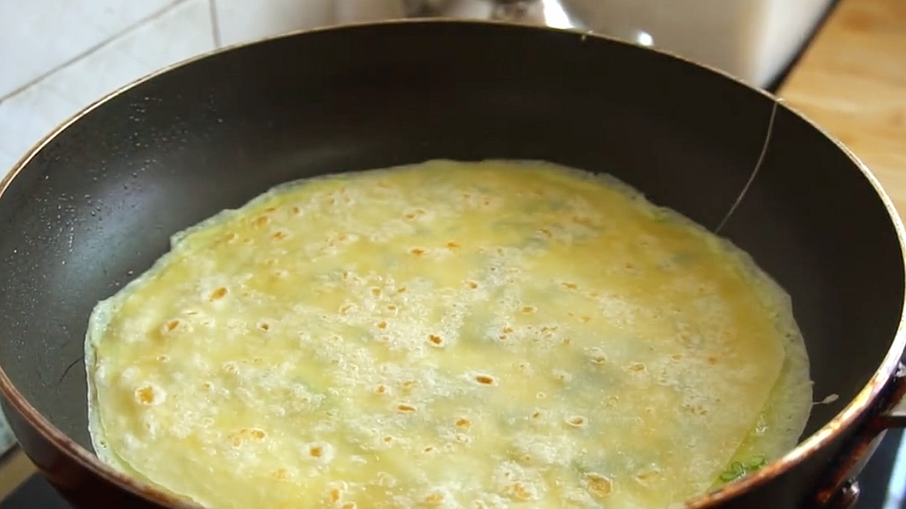 早餐別吃包子了，學會這樣做，一個雞蛋一張餅，營養美味真好吃