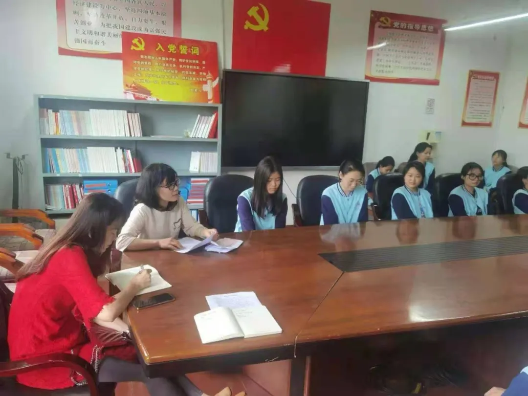 冲刺中考，不负芳华 |湘潭市三中召开初三年级优生代表座谈会